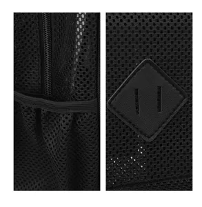 Nahaufnahme des schwarzen Mesh-Rucksacks mit atmungsaktivem Stoff, Reißverschluss und Leder-Patch.