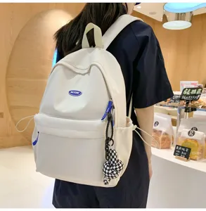 Minimalistischer einfarbiger Studenten Rucksack mit grossem Volumen für Schule Freizeit