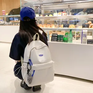 Lässiger einfarbiger Studentenrucksack, minimalistische große Schultasche für Alltag.