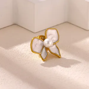 Elegant 18k gold plated stainless steel pearl flower brooch, delicate jewelry accessory for women.