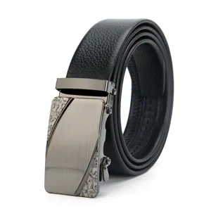 Detailed view of men black automatic ratchet belt, premium business casual leather waist belt.