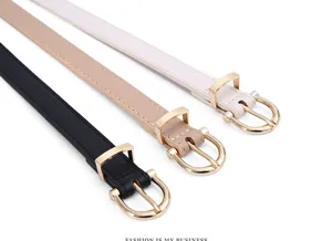 Ensemble de ceintures fines en cuir pour femme avec boucle métallique pour les jeans.