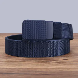 Taktischer Nylon-Canvas-Gürtel für Herren mit automatischer Schnalle, robuster Outdoor-Taillengürtel.