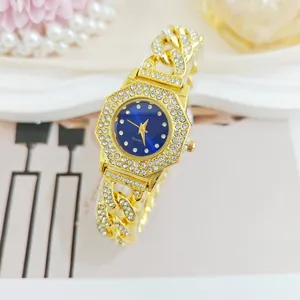 Orologio donna al quarzo di lusso con strass, quadrante ottagonale blu e bracciale in oro.