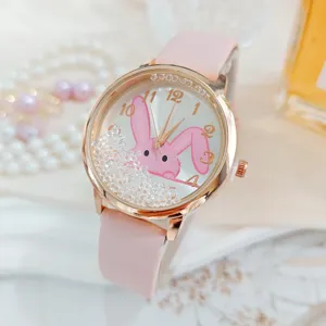 Orologio al quarzo con coniglio cartone animato carino, cinturino in pelle rosa e quadrante strass.