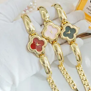Fashion four-leaf clover women watch luxury style quartz bracelet watch for daily wear