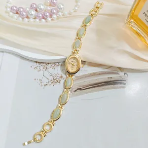 Vintage style women watch with green stone bracelet gold-tone luxury quartz wristwatch chic