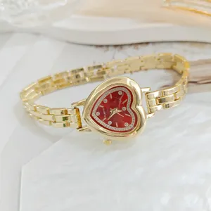 Orologio da polso da donna dorato a cuore con quadrante rosso e strass, elegante orologio.