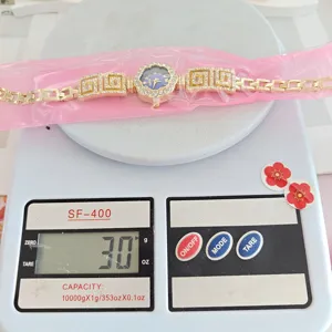 Women rhinestone flower watch luxury gold quartz wrist watch elegant fashion ladies timepiece