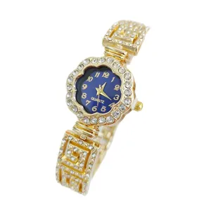 Luxury rhinestone flower quartz watch for women, elegant gold chain wrist watch main item.