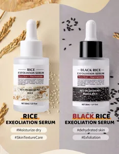 Vista detallada del frasco de suero facial exfoliante con gotero, extracto de arroz y cuidado.