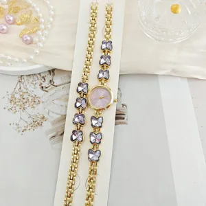 Elegante Damen Quarzuhr Set mit lila Kristall Schmetterling Gliedern und Goldkette.