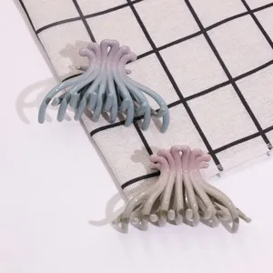 Gradient hair claw clip medium size keel bifurcated stylish hair accessory for women daily styling