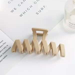 Minimalist Retro Plastic Hair Claw Clip Large Matte Geometric Shark Clip Hair Styling Accessories For Women Daily Hair Catch