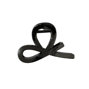 Black geometric hair claw clip minimalist elegant hair accessory for women daily styling