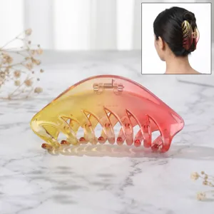 Transparent Gradient Plastic Hair Claw Large Shark Clip Glossy Geometric Hair Accessories For Women Daily Styling