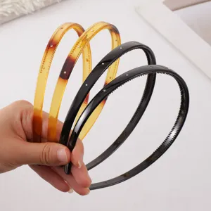 Korean fashion rhinestone non-slip hair hoop set with teeth for face washing and daily wear.