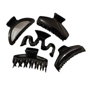 Set of 5 black plastic hair claws, minimalist chic hair accessories for elegant daily styles.