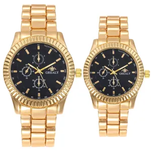 Luxus goldene edelstahl paar quarzuhr mit schwarzem zifferblatt und chronographen.