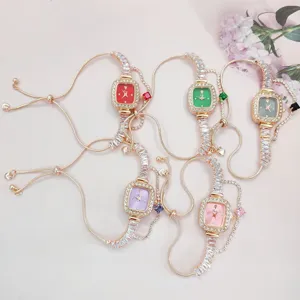 Damen Mode quadratische Diamant Quarz Uhr mit verstellbarem Zug Armband 5 Farben Set.