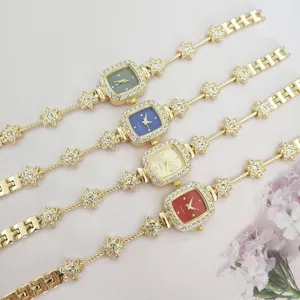 Elegante Damen Quarz Armbanduhr mit Strass, quadratisches Zifferblatt Armbanduhr.