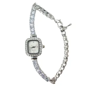 Elegant women's quartz watch with sparkling rhinestone square dial and stylish chain strap.