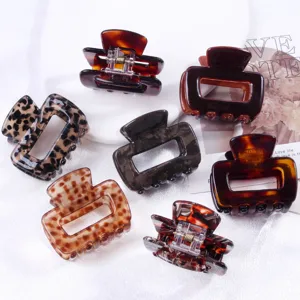 Set di graziosi fermagli per capelli in acetato da 4.5cm, piccoli accessori per styling quotidiano.