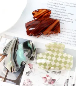 Mini mollette per capelli set, accessori geometrici in acetato colorati per donne uso quotidiano.