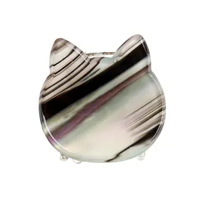 Graziosa mini molletta per capelli in PVC a forma di gatto con motivo a righe retrò e lucida.