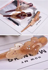 Modische Acryl Haarklammer mit Blumen-Design und glitzernden Strasssteinen für Damen.