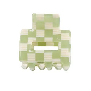 Molletta per capelli a quadretti verdi e bianchi, mini accessorio geometrico in PVC per donna.