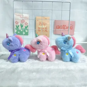 Simpatico unicorno peluche ciondolo bambola di peluche portachiavi set di tre articoli.