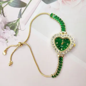 Women Heart-Shaped Rhinestone Bracelet Watch Elegant Alloy Chain Quartz Watch For Ladies Girls Valentine Day Gift