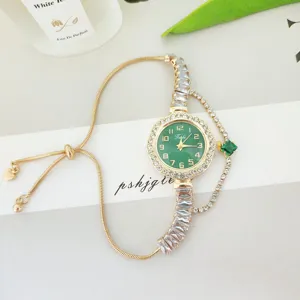 Kopsos chrysos gynaikios roloi quartz me prasino kantran strass brasioli alyside modas chic