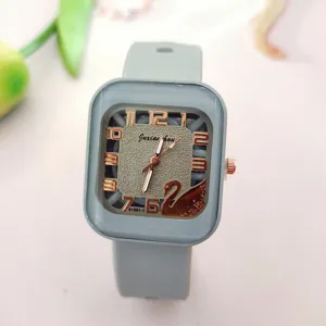 Casual women fashion square silicone quartz watch student wristwatch with swan dial design