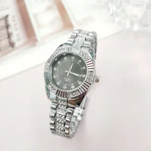 Herren Quarzuhr silberfarben Edelstahl Strass glänzend Business Freizeit Armbanduhr