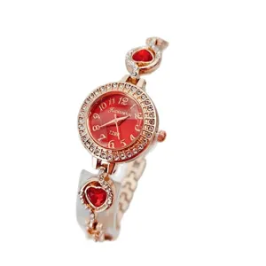 Elegante orologio da polso al quarzo da donna oro rosa con quadrante cuore rosso e strass.