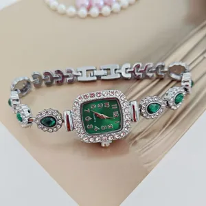 Damen Quarzuhr quadratisch grünes Zifferblatt mit funkelnden Strasssteinen Armbanduhr