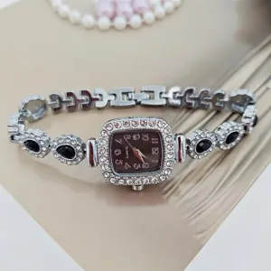 Damen Quarzuhr Silber Quadrat Strass Armbanduhr elegante Mode Armbanduhr fuer Damen