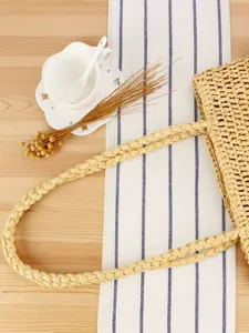 Casual straw woven shoulder bag for women summer beach vacation daily commuting stylish tote.