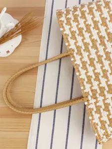 Woven plastic beach bag tote casual shoulder handbag for women summer vacation daily use.