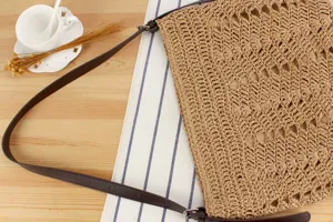 Sac bandoulière en paille tissée à la main, style décontracté plage d'été quotidien.