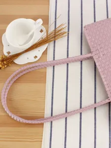 Handwoven plastic tote bag, stylish pink casual beach vacation picnic basket for women.