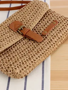 Retro woven straw bag, casual shoulder bag for beach vacation and daily commuting, stylish chic.