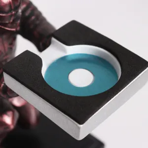 Soporte de carga inalambrica de resina samurai de acero para base de reloj inteligente