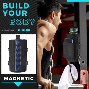 Gym magnetische waterfleshouder detailweergave met telefoonvakje en handdoekhaak.