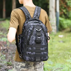 Duurzaam camouflage tactisch rugzak voor heren, grote capaciteit outdoor reistas.