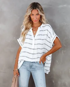 Women Summer Casual Striped V-Neck Short Sleeve Loose Blouse Top for Daily Wear.