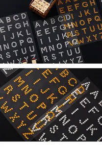 Detailansicht von Strass-Englisch-Alphabet-Aufklebern, perfekt für DIY-Tagebuch-Basteln.