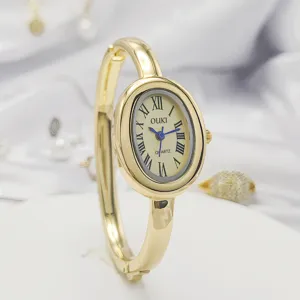 Elegante orologio da polso donna dorato al quarzo con quadrante ovale e numeri romani